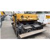 Image 2 : 2015 MAULDIN 1550D ASPHALT PAVER, ORANGE, VIN 149O50TKZ8Y203149,