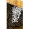 Image 5 : 3 BOXES OF ASSORTED NAILS & 4 CASES OF WIREMOLD G3000CE