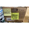 Image 6 : 3 BOXES OF ASSORTED NAILS & 4 CASES OF WIREMOLD G3000CE