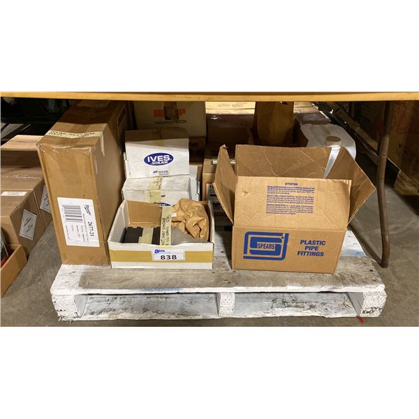 PALLET OF METAL COMMERCIAL TOILET PAPER HOLDERS, STEP LADDER SAFETY FEET, ASSORTED BUTT STEEL FOR