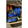 Image 2 : BOX OF ASSORTED RATCHET TIE DOWN STRAPS