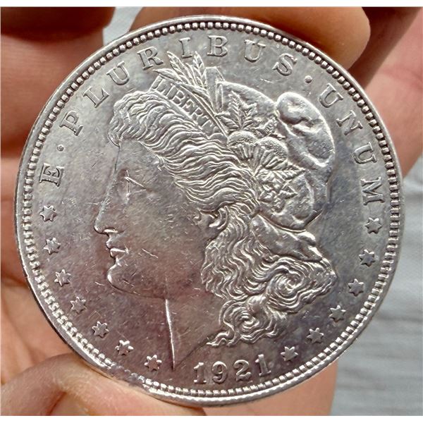 MORGAN SILVER DOLLAR - 1921