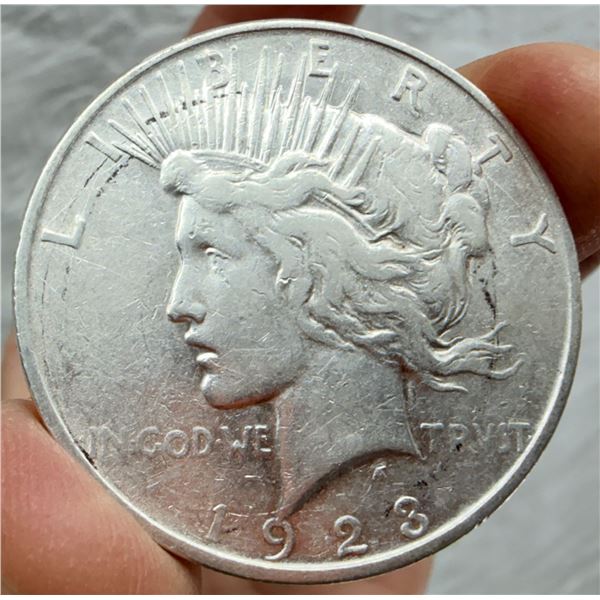 PEACE SILVER DOLLAR - 1923D