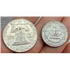 Image 2 : TWO TYPES OF COINS FROM THE SAME YEAR: BEN FRANKLIN SILVER HALF DOLLAR - 1963D; WASHINGTON SILVER QU