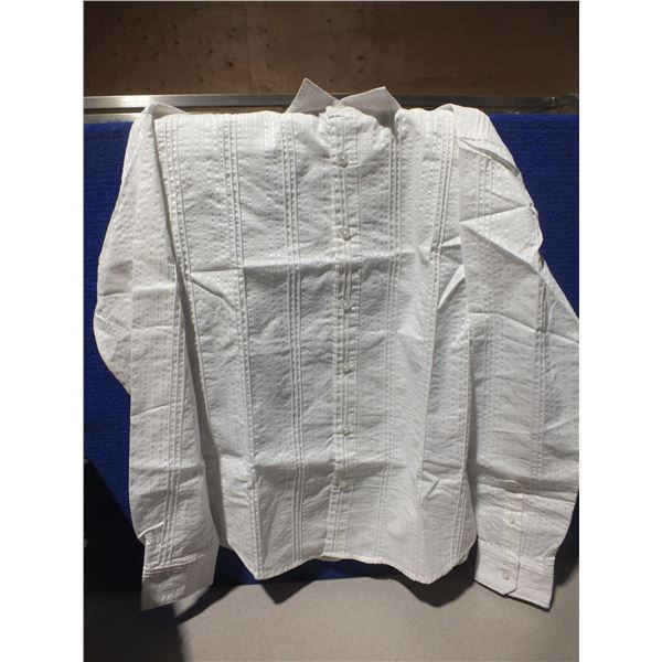Large Mens White Long Sleaved Dress Shirt