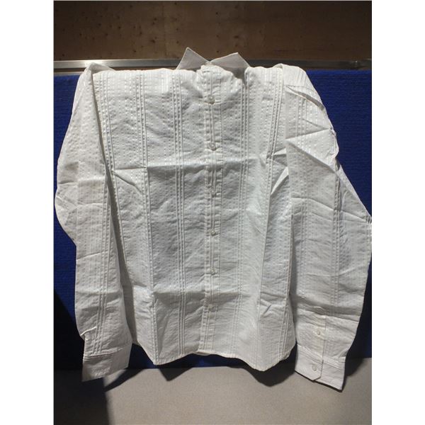 Large Mens White Long Sleaved Dress Shirt