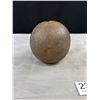 Image 4 : 2 HEAVY Antique Cannonballs from Southern Saskatchewan