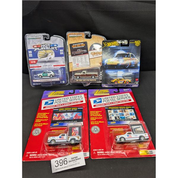 Lot of 5 Diecast Cars in Original Packages Green Light Hotwheels Etc