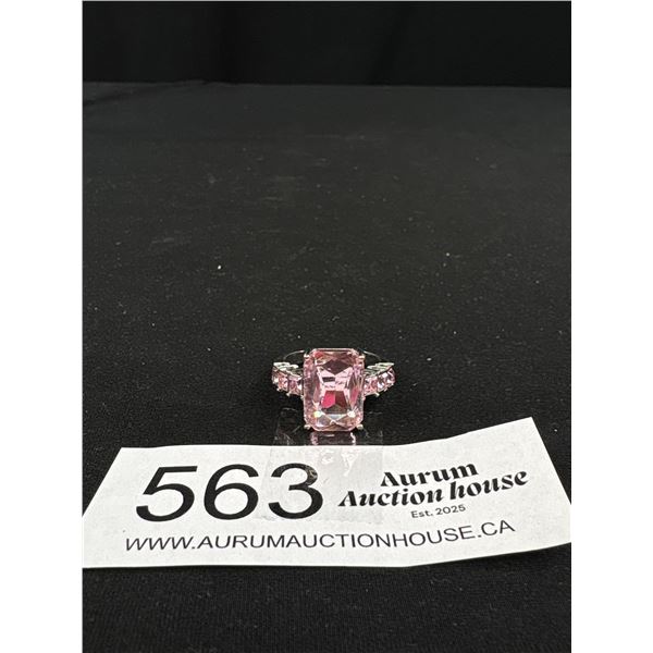 Silver w/ Pink Stones Ring