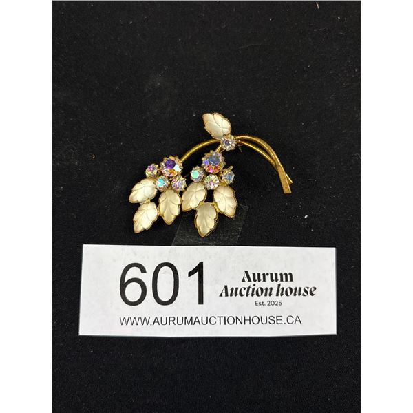 1950's Vintage Rhinestone Brooch