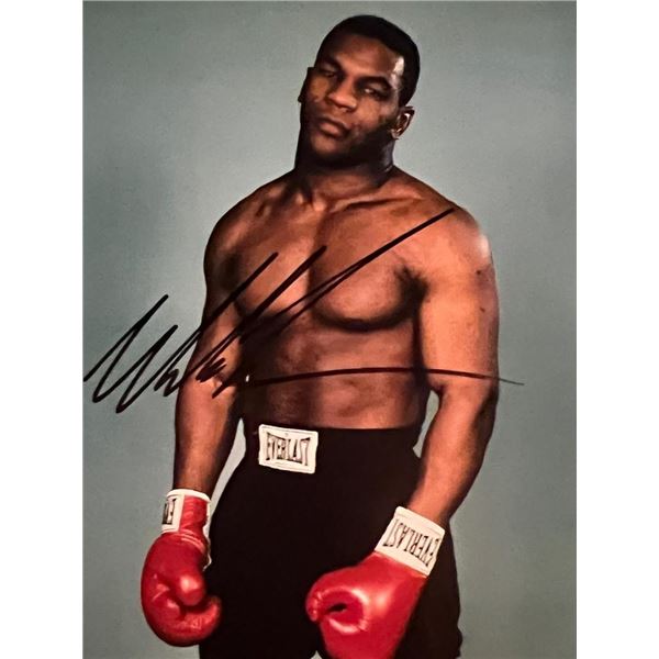 Heavyweight Champ Mike Tyson signed photo