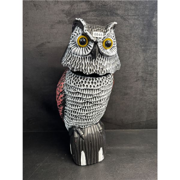 Pest Deterrent Plastic Owl with Passive Moving Head - New