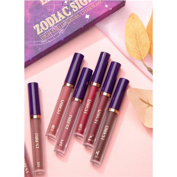 QiBest Non-Stick Lip Gloss for Zodiac Signs – Model ELIPGLOSS-095