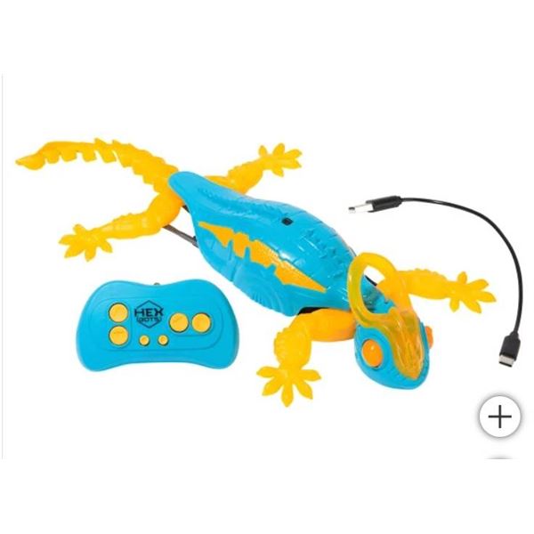 Hexbug RC Wall Crawler Chameleon with Glow-in-the-Dark Features