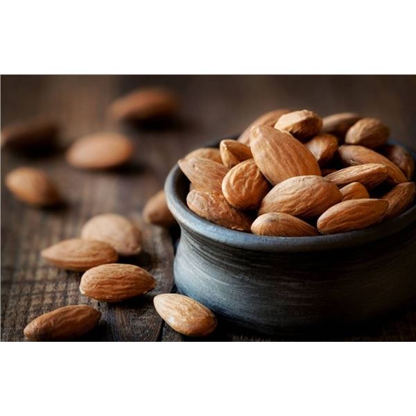 Dan-D Pak Almonds Raw Whole 100g Bag