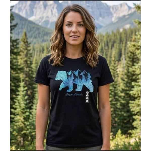 A-Style T-Shirt With Mountain Bear Graphic, Size M