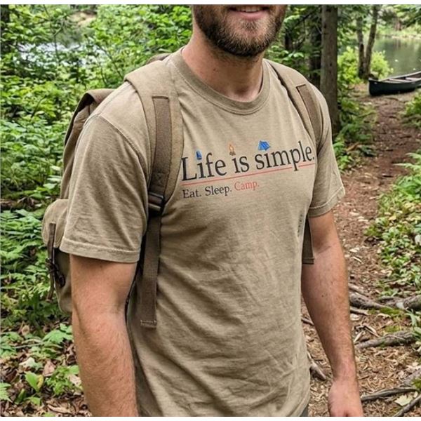 River Wear XL T-Shirt with ‘Life is Simple’ Design