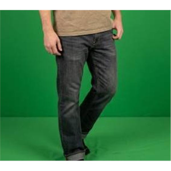 Levi Strauss & Co. Signature Men’s Jeans, Size 33×32, Gold Quality Denim