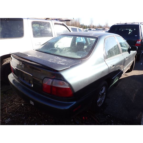 Vehicle photo 3