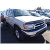 Image 2 : 2000 Toyota 4Runner