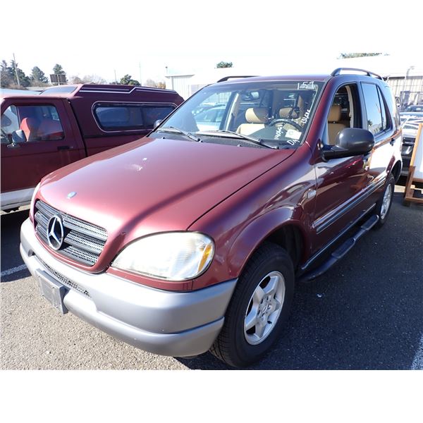 1999 Mercedes-Benz ML320