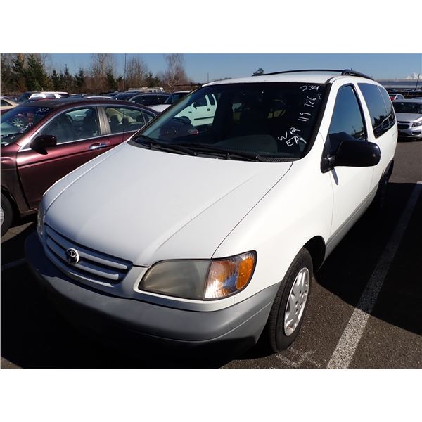 2001 Toyota Sienna