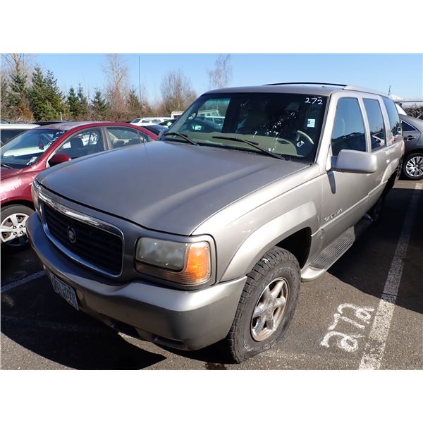 2000 Cadillac Escalade
