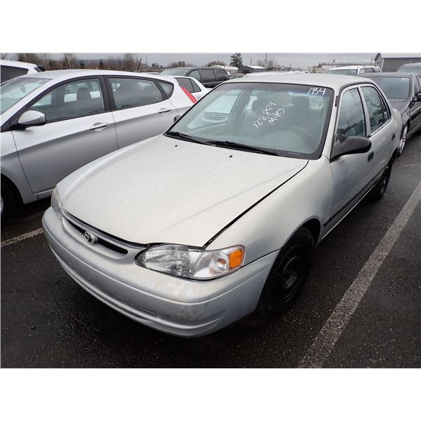 2000 Toyota Corolla