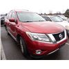 Image 2 : 2013 Nissan Pathfinder