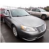 Image 2 : 2013 Chrysler 200