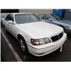 Image 2 : 1999 Infiniti Q45