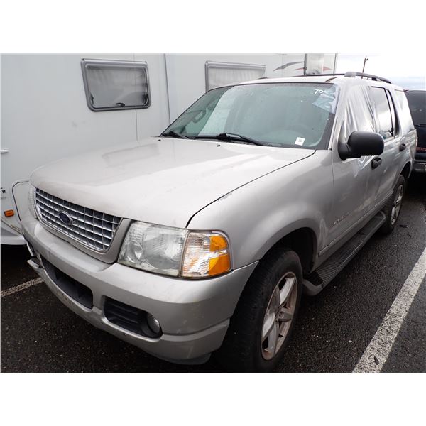 2004 Ford Explorer