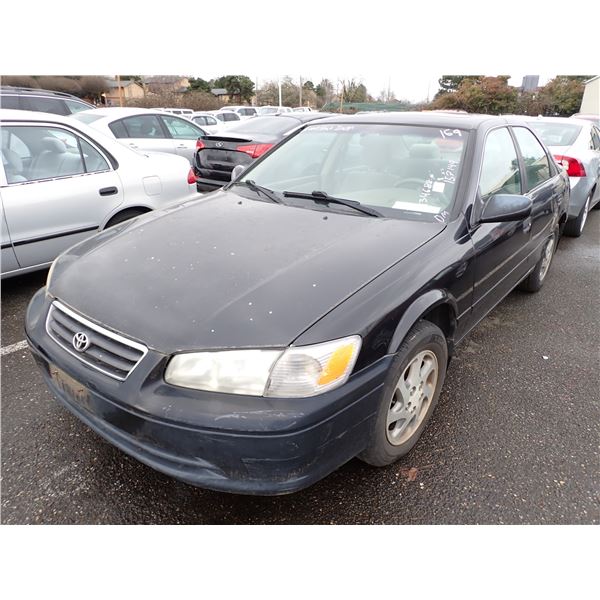 2000 Toyota Camry
