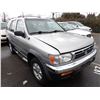 Image 2 : 1999 Nissan Pathfinder