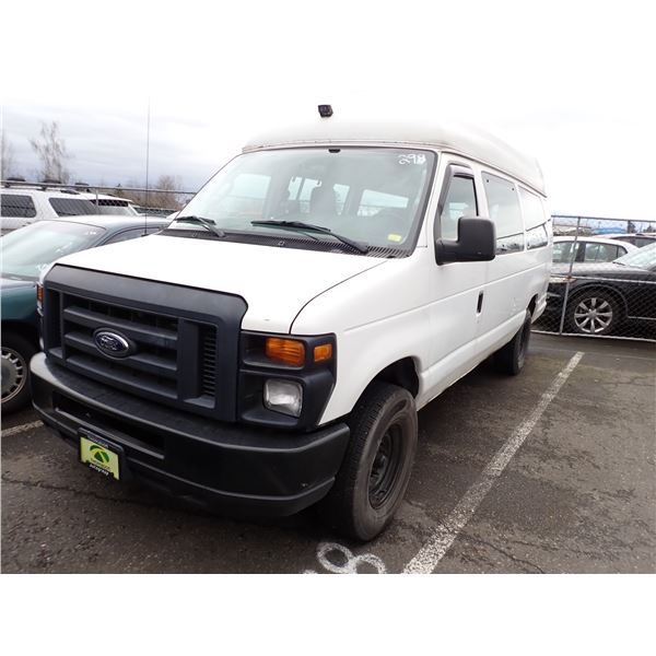 2013 Ford E-350 Super Duty