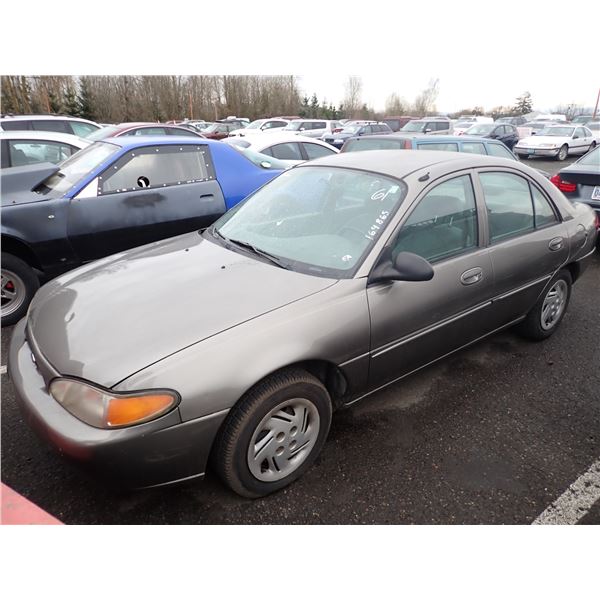 2001 Ford Escort