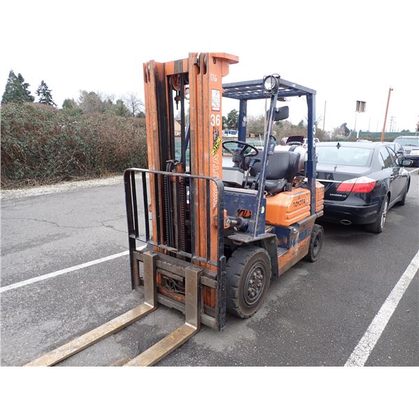 Forklift