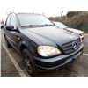 Image 2 : 1999 Mercedes-Benz ML430
