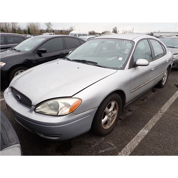 2004 Ford Taurus