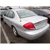 Image 4 : 2004 Ford Taurus