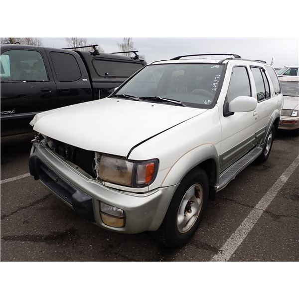 1999 Infiniti QX4