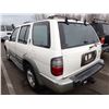 Image 4 : 1999 Infiniti QX4