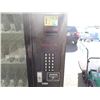 Image 5 : VENDING MACHINE