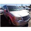 Image 2 : 2010 Chrysler Town and Country
