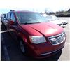 Image 2 : 2014 Chrysler Town and Country