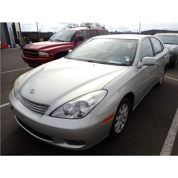 2004 Lexus ES 330 RUNS WITH MECHANICAL PROBLEMS