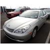 Image 1 : 2004 Lexus ES 330 RUNS WITH MECHANICAL PROBLEMS