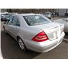 Image 4 : 2002 Mercedes-Benz C240 RUNS WITH MECHANICAL PROBLEMS