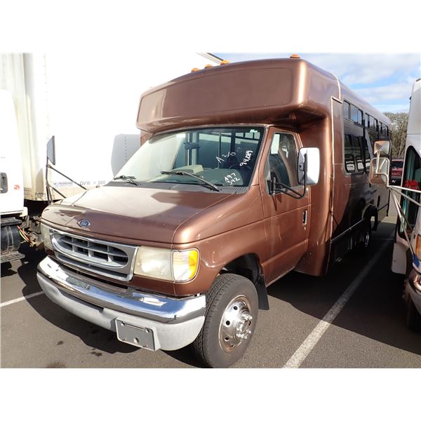 2001 Ford E-350 Super Duty