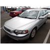 Image 1 : 2001 Volvo V70 RUNS WITH MECHANICAL PROBLEMS